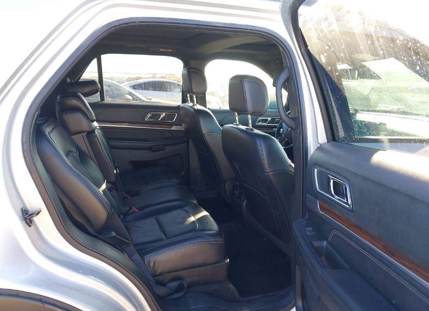 Photo 8 of 2017 Ford Explorer LIMITED (VIN 1FM5K7F84HGD40062)