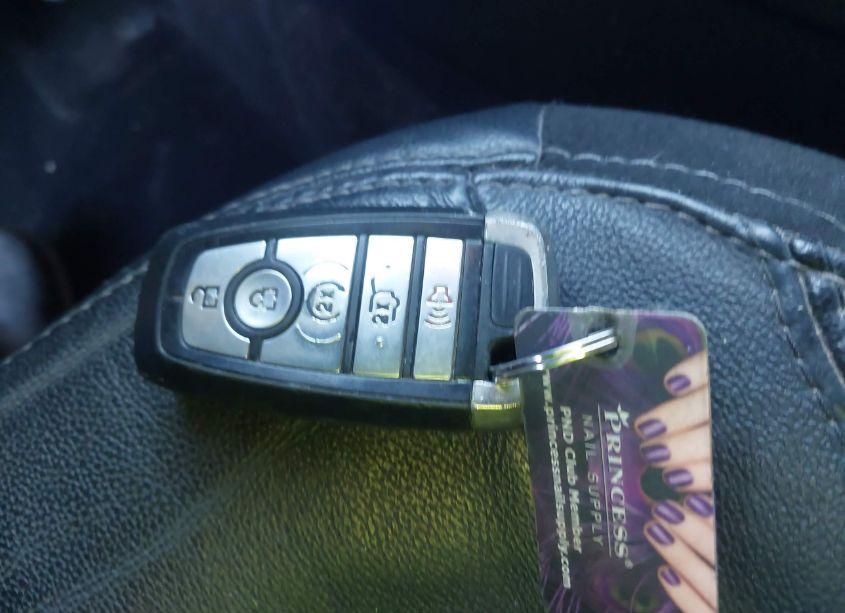 Photo 11 of 2019 Ford Explorer LIMITED (VIN 1FM5K7F84KGB12862)