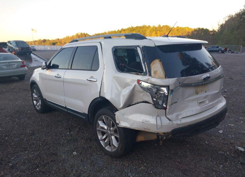 Photo 3 of 2015 Ford Explorer LIMITED (VIN 1FM5K7F85FGB17977)