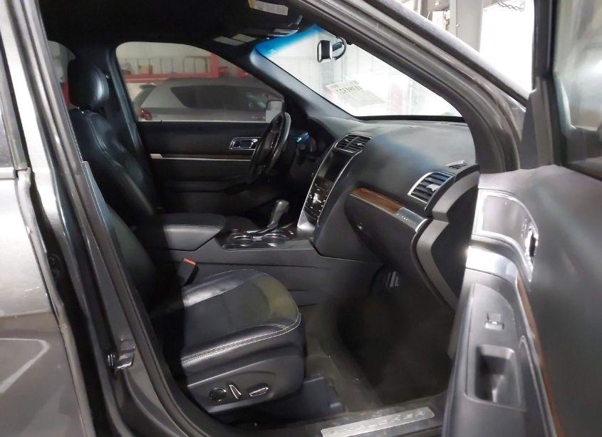 Photo 5 of 2017 Ford Explorer LIMITED (VIN 1FM5K7F85HGA63910)