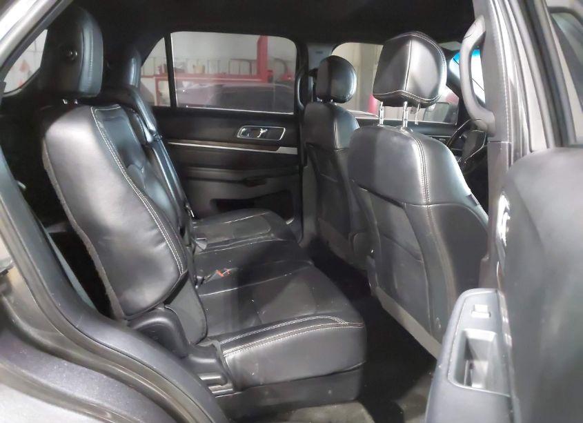 Photo 8 of 2017 Ford Explorer LIMITED (VIN 1FM5K7F85HGA63910)
