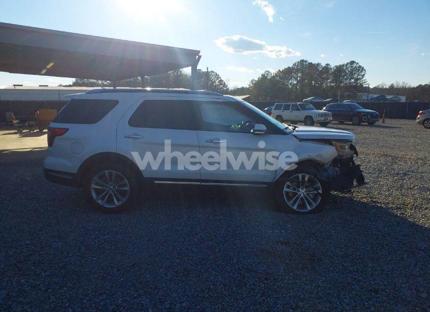 Photo 13 of 2018 Ford Explorer LIMITED (VIN 1FM5K7F85JGA11635)