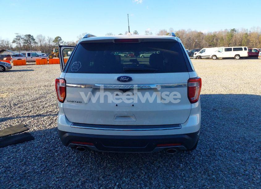 Photo 16 of 2018 Ford Explorer LIMITED (VIN 1FM5K7F85JGA11635)