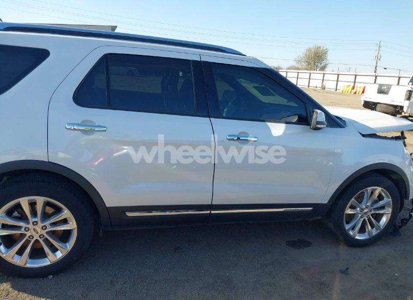 Photo 14 of 2019 Ford Explorer LIMITED (VIN 1FM5K7F85KGA76714)