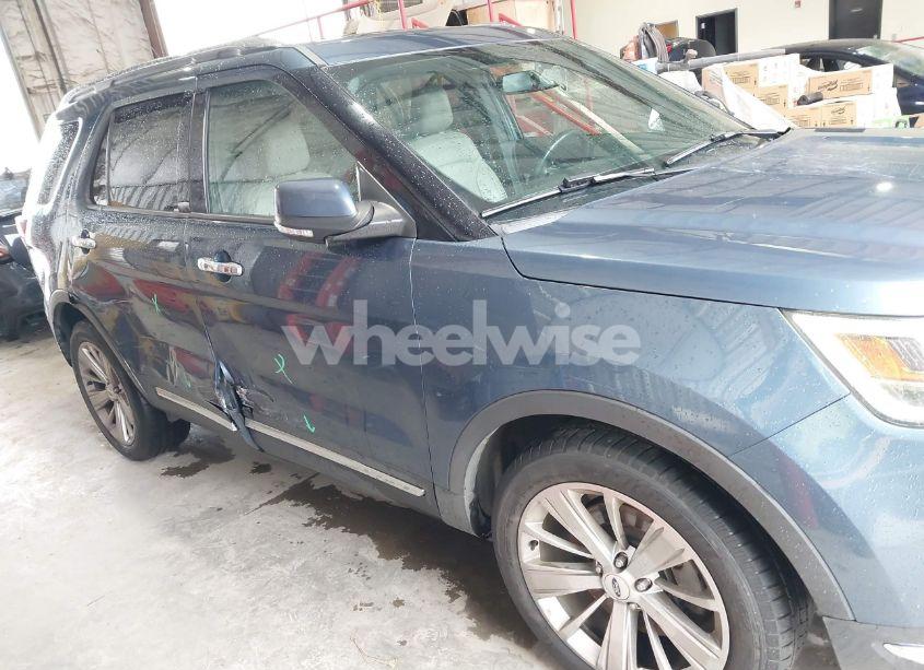 Photo 6 of 2019 Ford Explorer LIMITED (VIN 1FM5K7F85KGB12353)