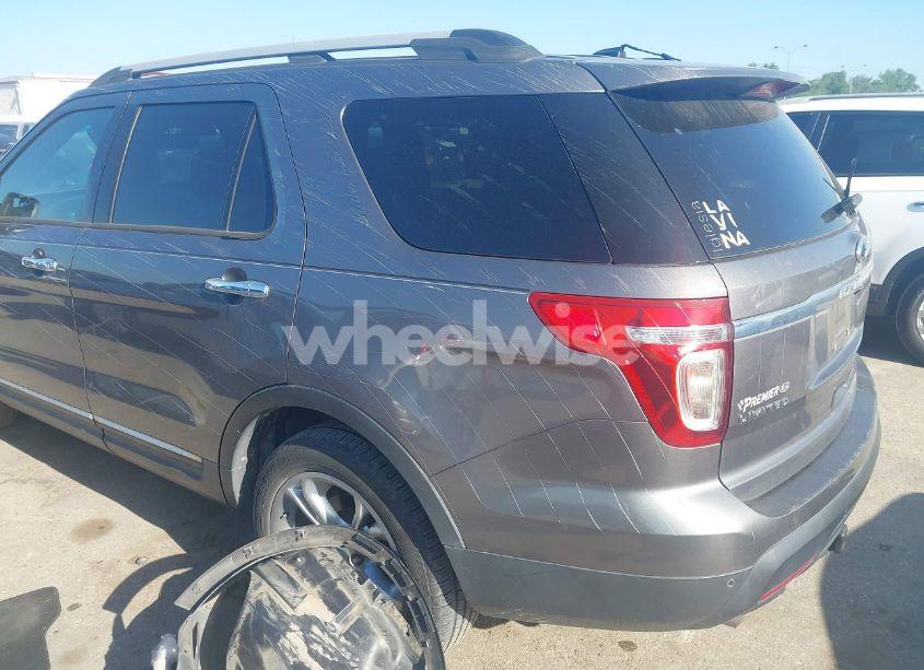 Photo 3 of 2013 Ford Explorer LIMITED (VIN 1FM5K7F86DGB79949)