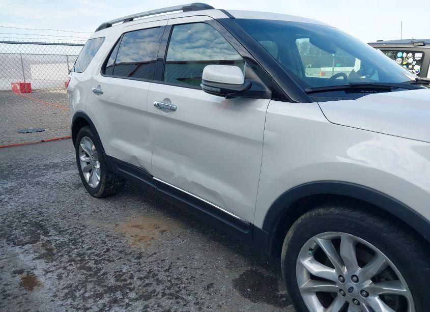 Photo 6 of 2014 Ford Explorer LIMITED (VIN 1FM5K7F86EGB15377)
