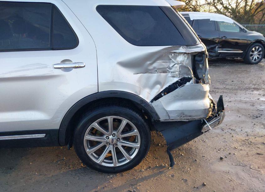 Photo 19 of 2016 Ford Explorer LIMITED (VIN 1FM5K7F86GGA79192)