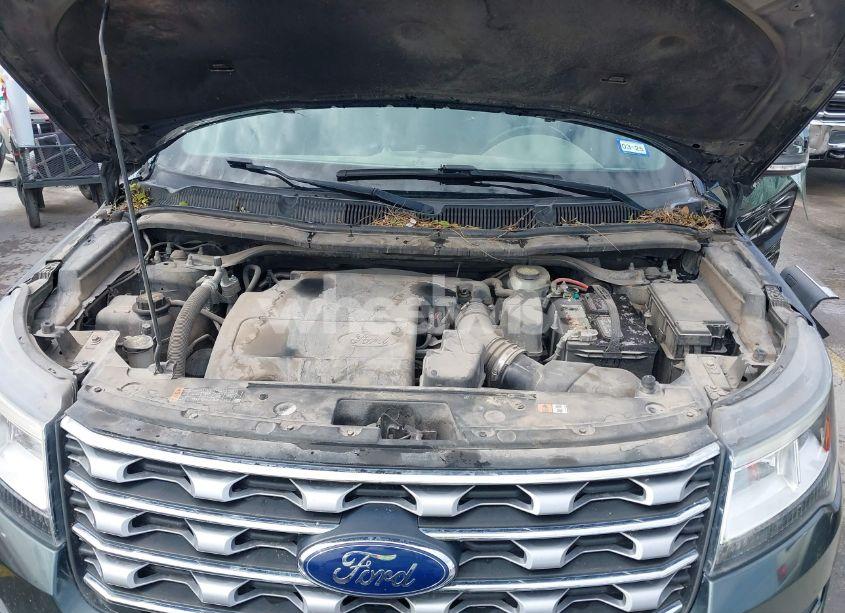 Photo 10 of 2016 Ford Explorer LIMITED (VIN 1FM5K7F86GGB27936)