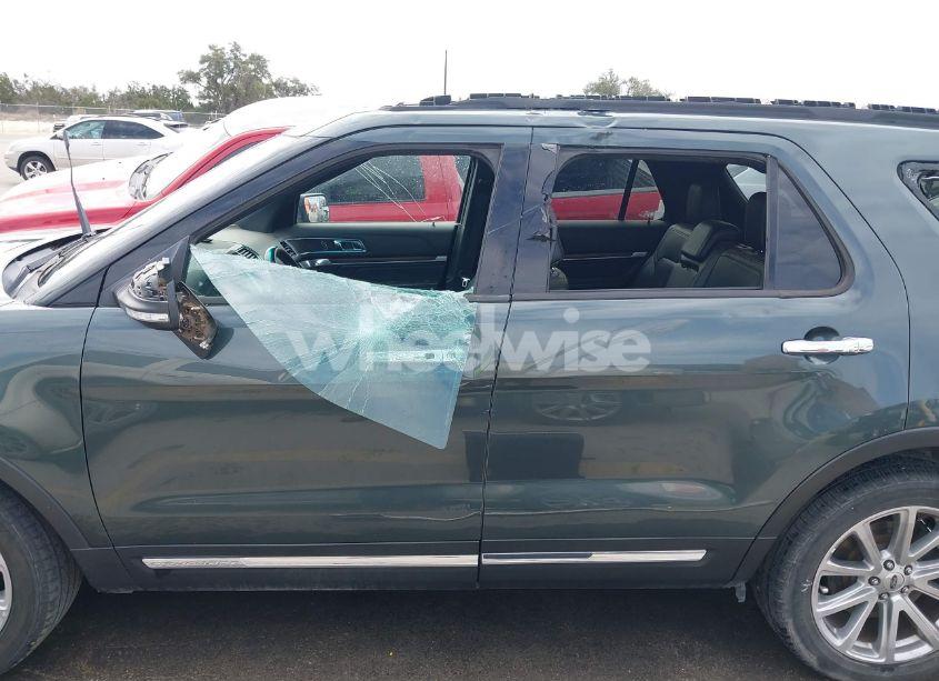 Photo 14 of 2016 Ford Explorer LIMITED (VIN 1FM5K7F86GGB27936)