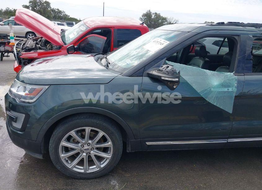 Photo 6 of 2016 Ford Explorer LIMITED (VIN 1FM5K7F86GGB27936)