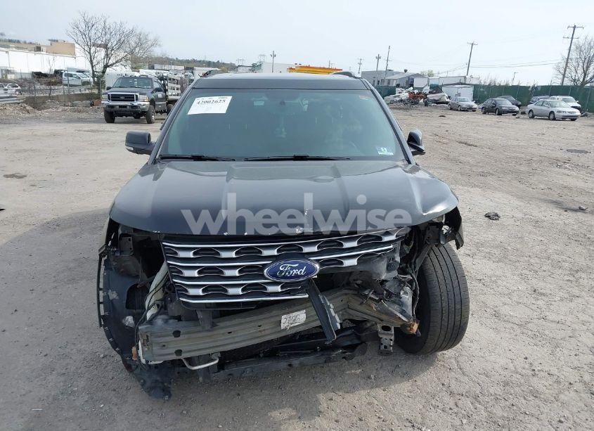 Photo 13 of 2016 Ford Explorer LIMITED (VIN 1FM5K7F86GGB98621)