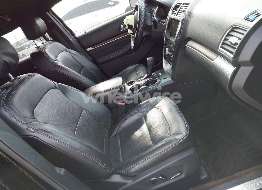 Photo 5 of 2016 Ford Explorer LIMITED (VIN 1FM5K7F86GGB98621)