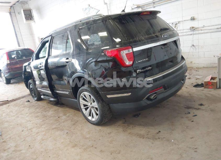 Photo 3 of 2019 Ford Explorer LIMITED (VIN 1FM5K7F86KGB46379)