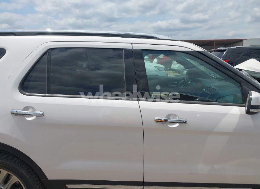 Photo 14 of 2016 Ford Explorer LIMITED (VIN 1FM5K7F87GGC21906)