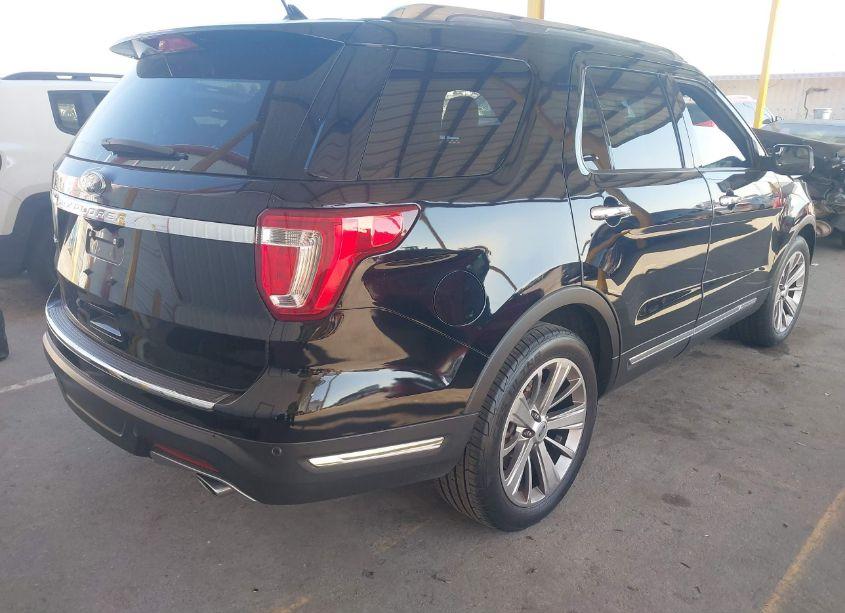 Photo 4 of 2018 Ford Explorer LIMITED (VIN 1FM5K7F87JGA82531)