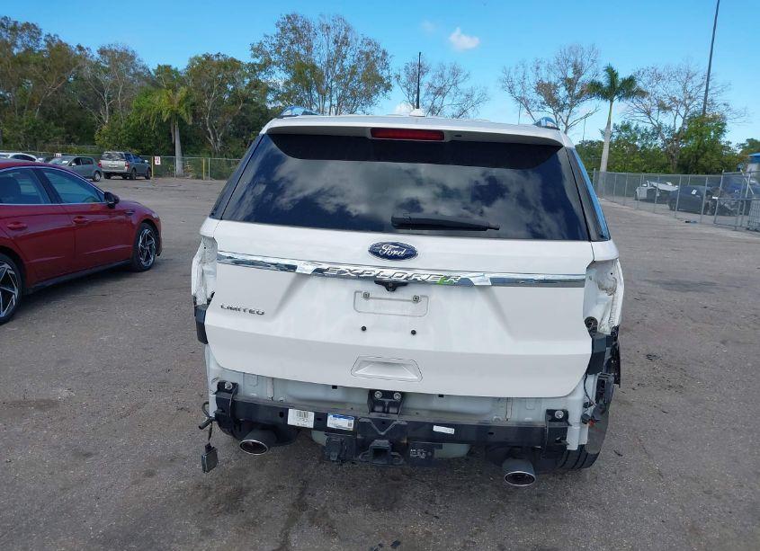 Photo 17 of 2018 Ford Explorer LIMITED (VIN 1FM5K7F87JGC31391)