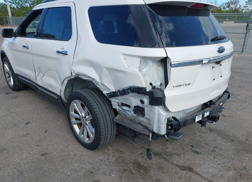 Photo 6 of 2018 Ford Explorer LIMITED (VIN 1FM5K7F87JGC31391)