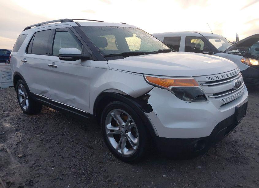 2015 Ford Explorer LIMITED (VIN 1FM5K7F88FGA17548) main photo
