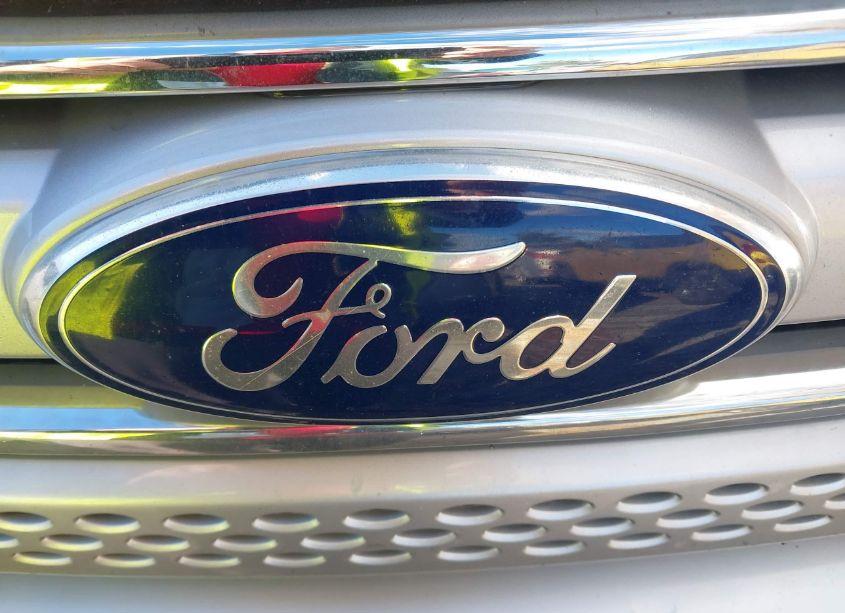 Photo 12 of 2015 Ford Explorer LIMITED (VIN 1FM5K7F88FGB98196)