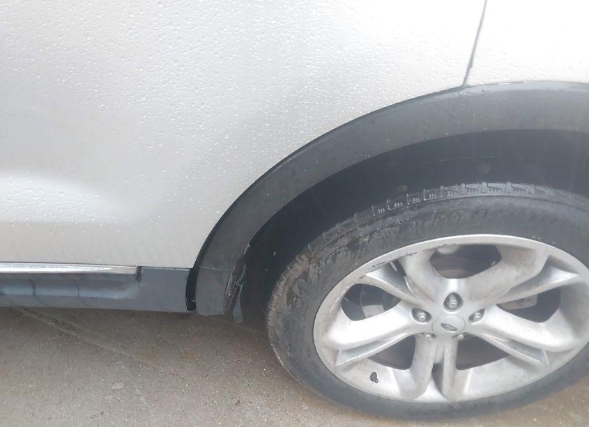 Photo 6 of 2015 Ford Explorer LIMITED (VIN 1FM5K7F88FGB98196)