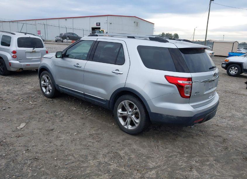 Photo 3 of 2014 Ford Explorer (VIN 1FM5K7F89EGB38815)