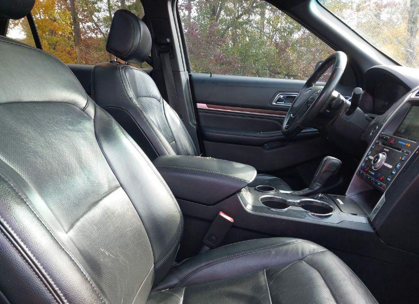 Photo 5 of 2016 Ford Explorer LIMITED (VIN 1FM5K7F89GGA26857)