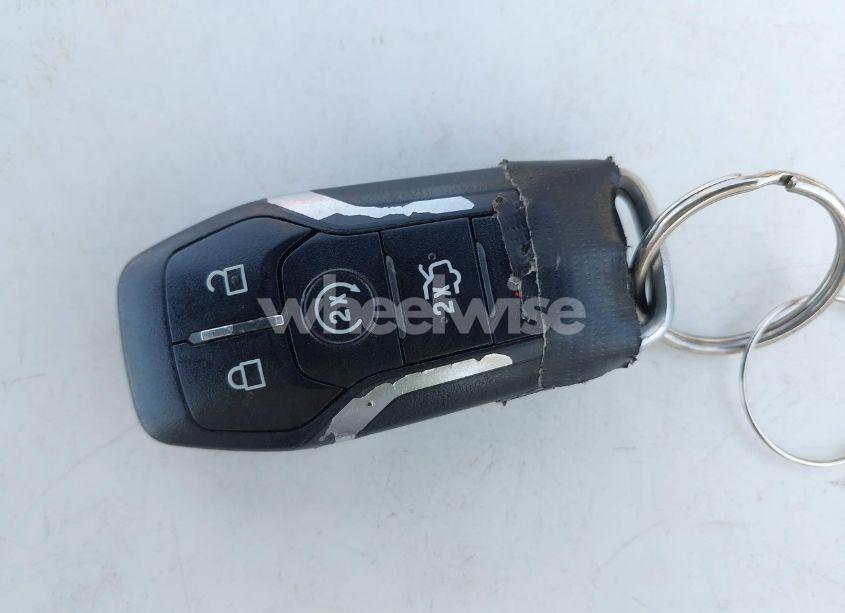 Photo 11 of 2016 Ford Explorer LIMITED (VIN 1FM5K7F89GGC90662)