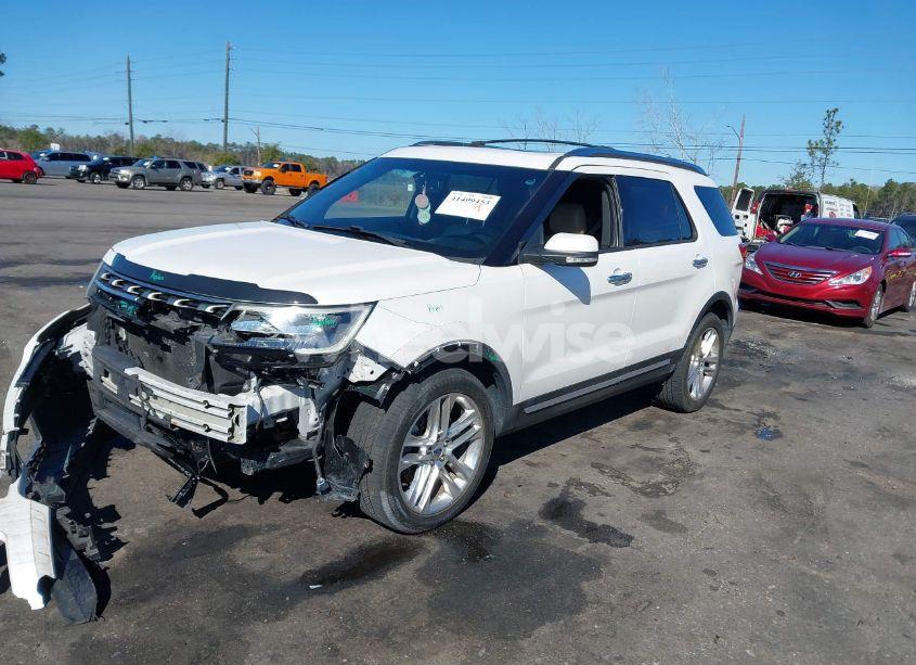 Photo 2 of 2017 Ford Explorer LIMITED (VIN 1FM5K7F89HGA31963)