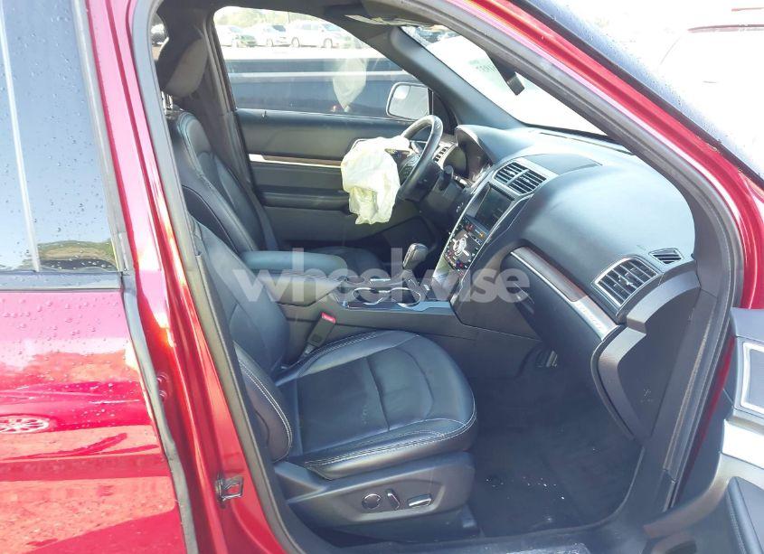 Photo 5 of 2018 Ford Explorer LIMITED (VIN 1FM5K7F89JGA21584)