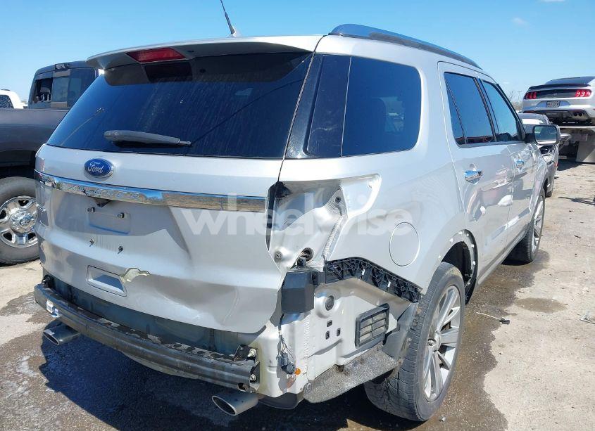 Photo 4 of 2018 Ford Explorer LIMITED (VIN 1FM5K7F89JGB32992)