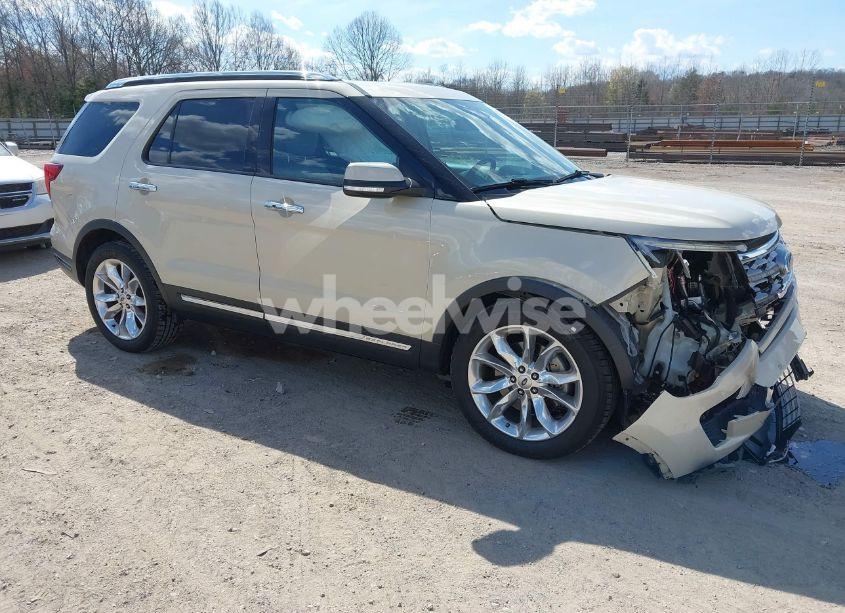 2018 Ford Explorer LIMITED (VIN 1FM5K7F89JGB84669) main photo