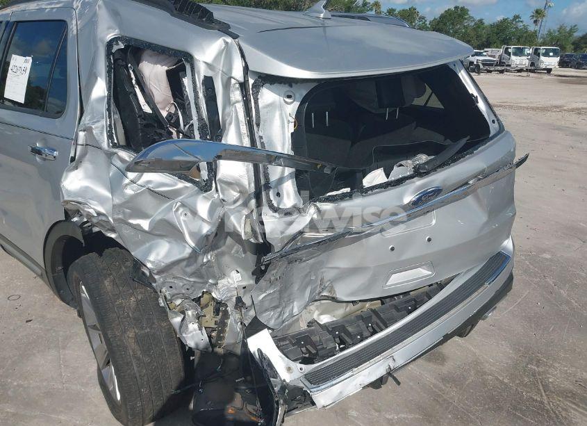 Photo 21 of 2018 Ford Explorer LIMITED (VIN 1FM5K7F89JGB85370)