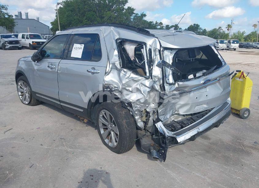 Photo 3 of 2018 Ford Explorer LIMITED (VIN 1FM5K7F89JGB85370)
