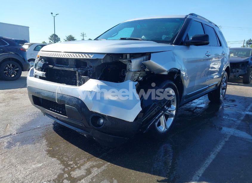 Photo 2 of 2014 Ford Explorer LIMITED (VIN 1FM5K7F8XEGA08946)