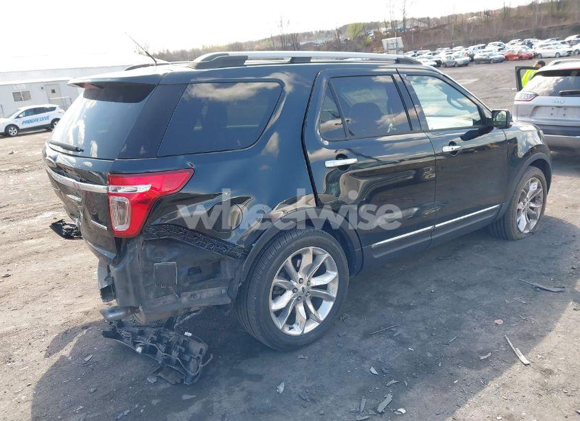 Photo 4 of 2014 Ford Explorer LIMITED (VIN 1FM5K7F8XEGA79838)