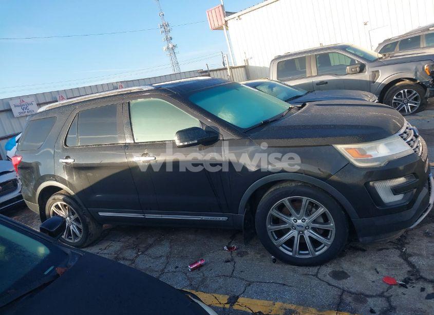 Photo 13 of 2017 Ford Explorer LIMITED (VIN 1FM5K7F8XHGB81483)