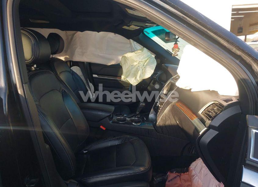 Photo 5 of 2017 Ford Explorer LIMITED (VIN 1FM5K7F8XHGB81483)