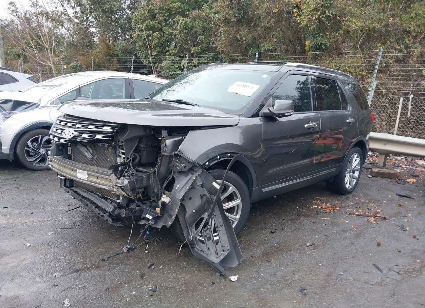 Photo 2 of 2017 Ford Explorer LIMITED (VIN 1FM5K7F8XHGE18991)