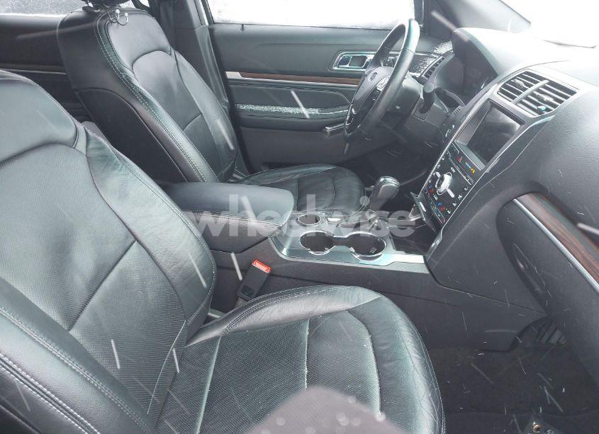 Photo 5 of 2018 Ford Explorer LIMITED (VIN 1FM5K7F8XJGA19178)