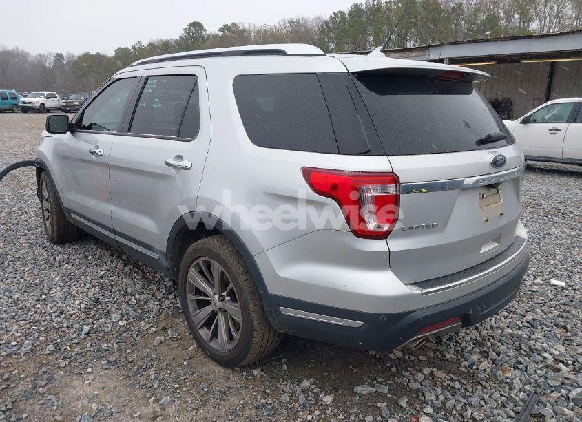 Photo 3 of 2018 Ford Explorer LIMITED (VIN 1FM5K7F8XJGA89666)