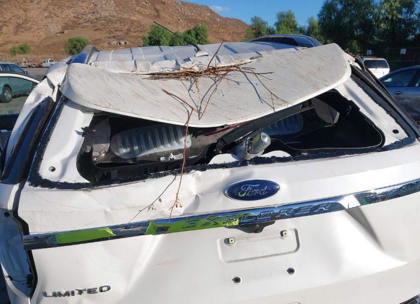 Photo 6 of 2018 Ford Explorer LIMITED (VIN 1FM5K7F8XJGC93948)