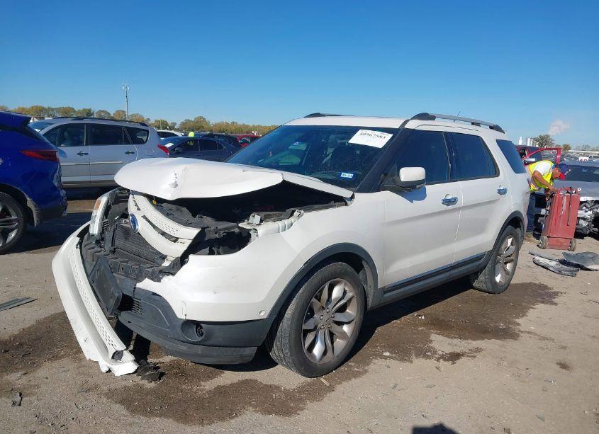 Photo 2 of 2015 Ford Explorer LIMITED (VIN 1FM5K7F90FGB48899)
