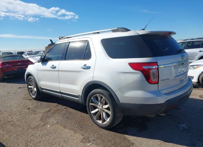 Photo 3 of 2015 Ford Explorer LIMITED (VIN 1FM5K7F90FGB48899)