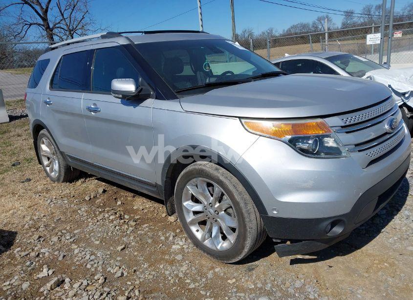 2015 Ford Explorer LIMITED (VIN 1FM5K7F96FGB22131) main photo