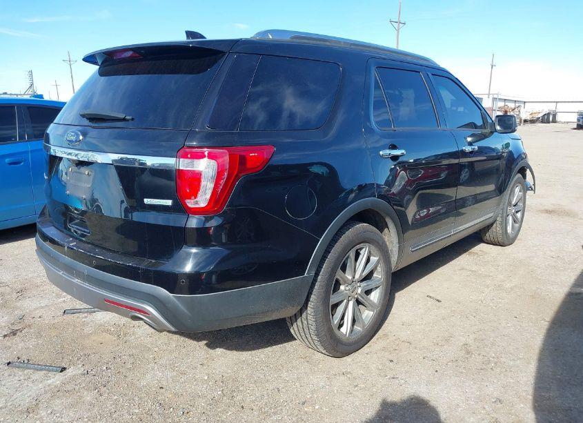 Photo 4 of 2017 Ford Explorer LIMITED (VIN 1FM5K7FH2HGC03105)