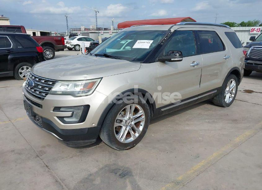 Photo 2 of 2017 Ford Explorer LIMITED (VIN 1FM5K7FH3HGA48502)