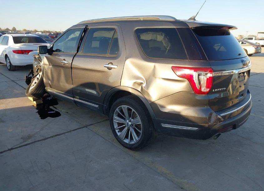 Photo 3 of 2018 Ford Explorer LIMITED (VIN 1FM5K7FH3JGB64742)