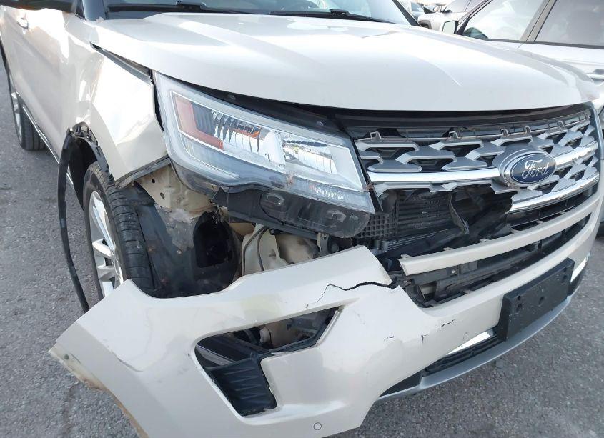 Photo 6 of 2018 Ford Explorer LIMITED (VIN 1FM5K7FH5JGB97239)