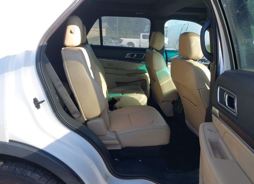 Photo 8 of 2016 Ford Explorer LIMITED (VIN 1FM5K7FH6GGB75274)